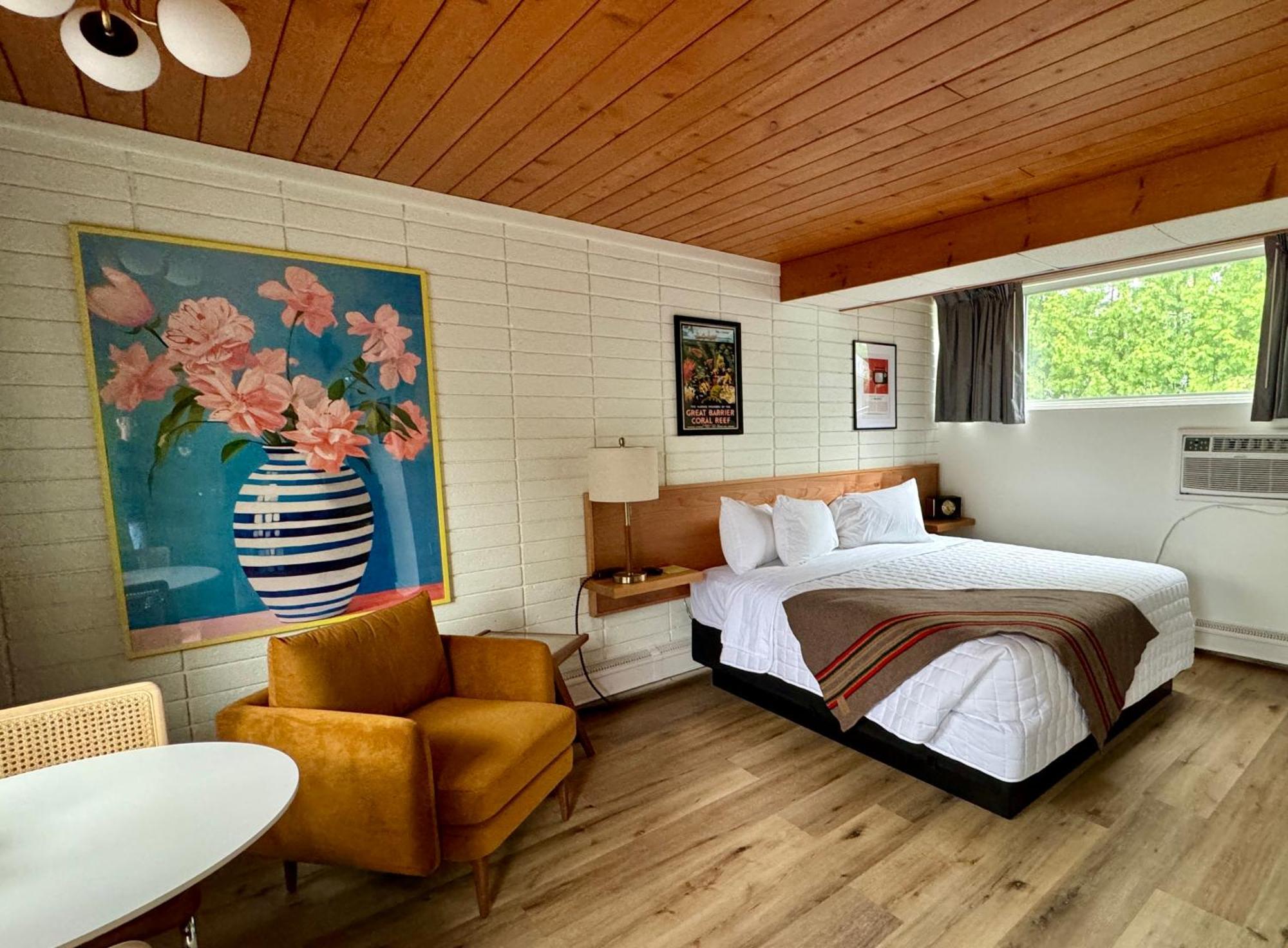 The Sierra Motel トラバーズ・シティ エクステリア 写真