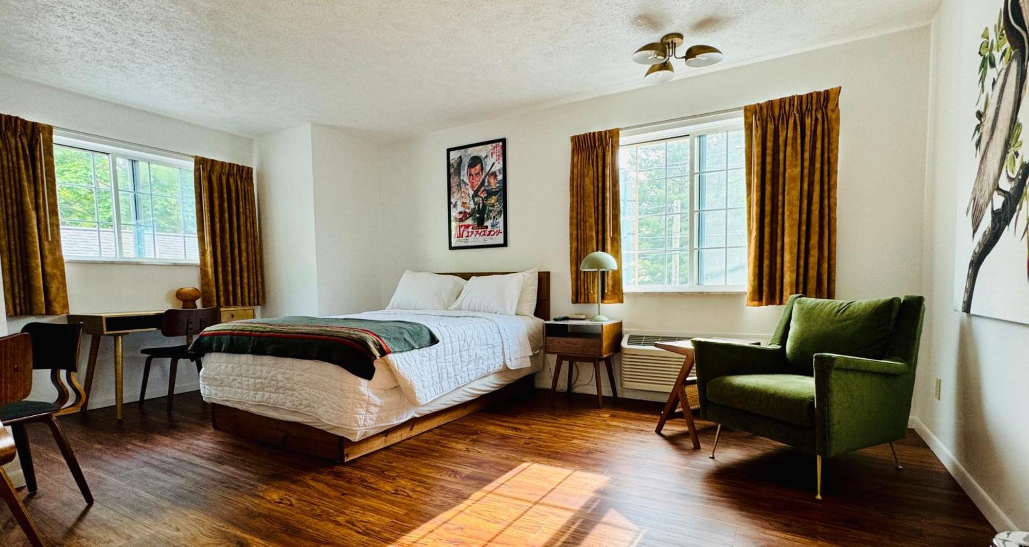 The Sierra Motel トラバーズ・シティ エクステリア 写真